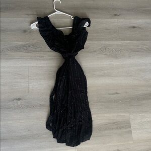 NaNa Black Garment with Silver Accents